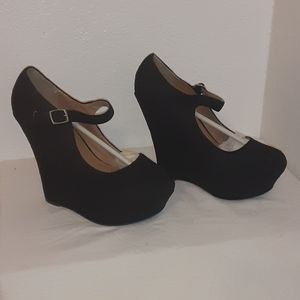 Black IMSU Kayla-s platform wedges